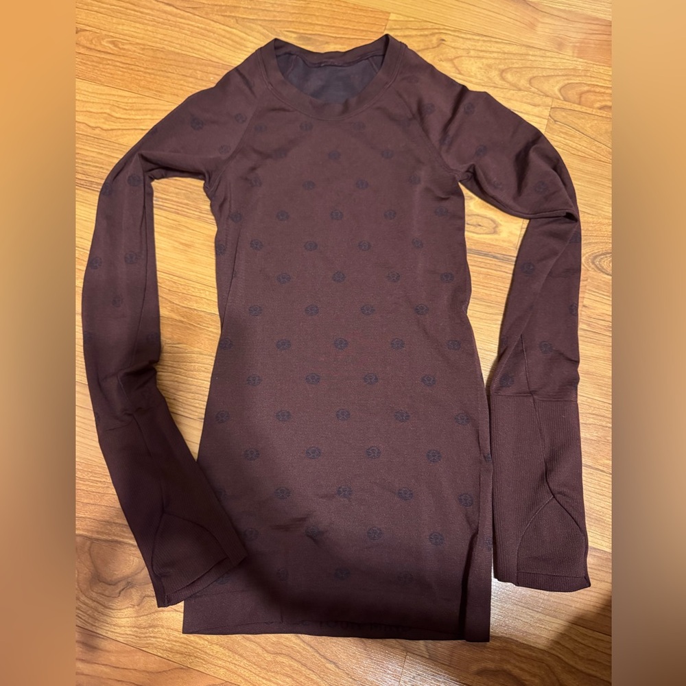 Lululemon long sleeve shirt